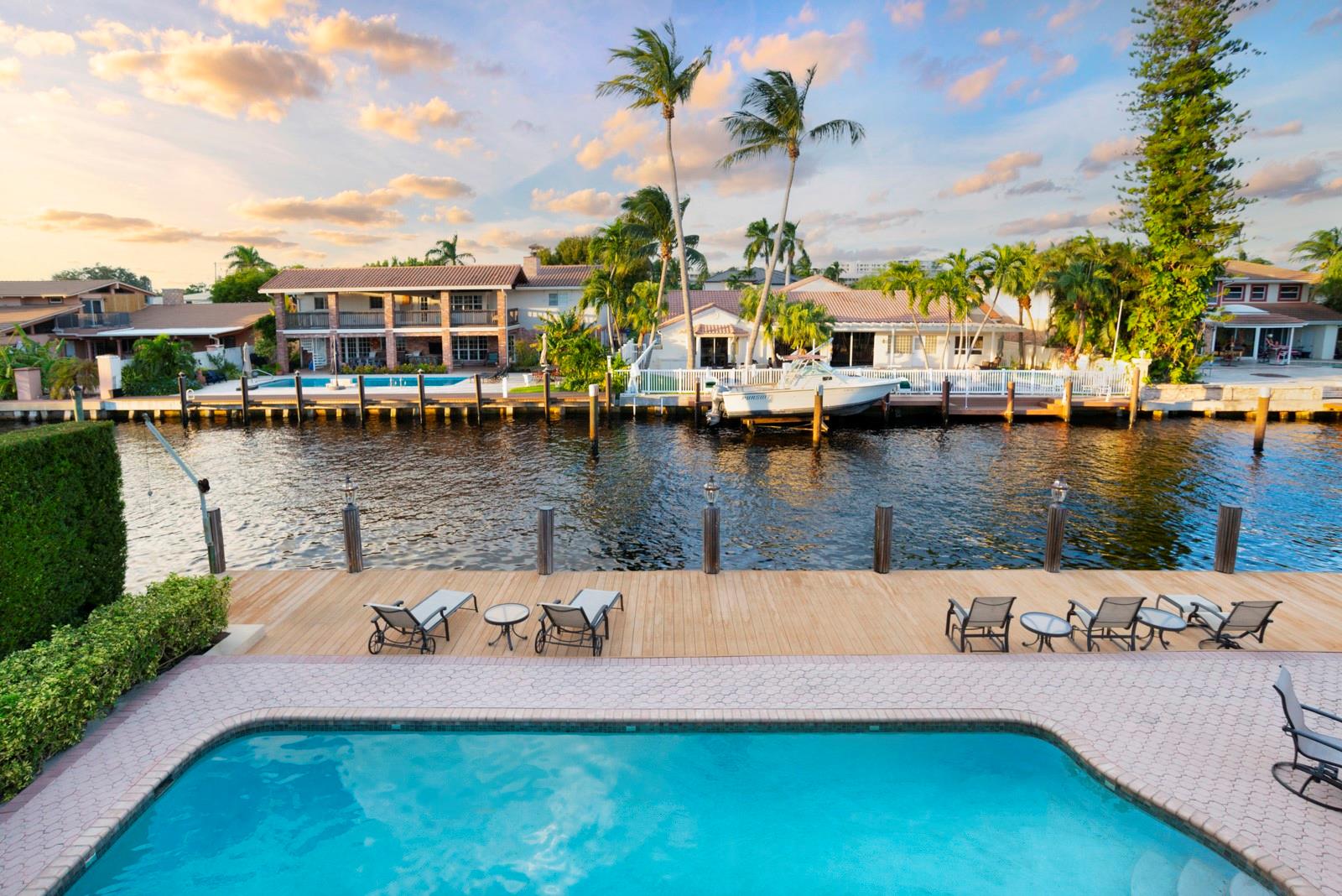 CORAL RIDGE COUNTRY CLUB - Residential