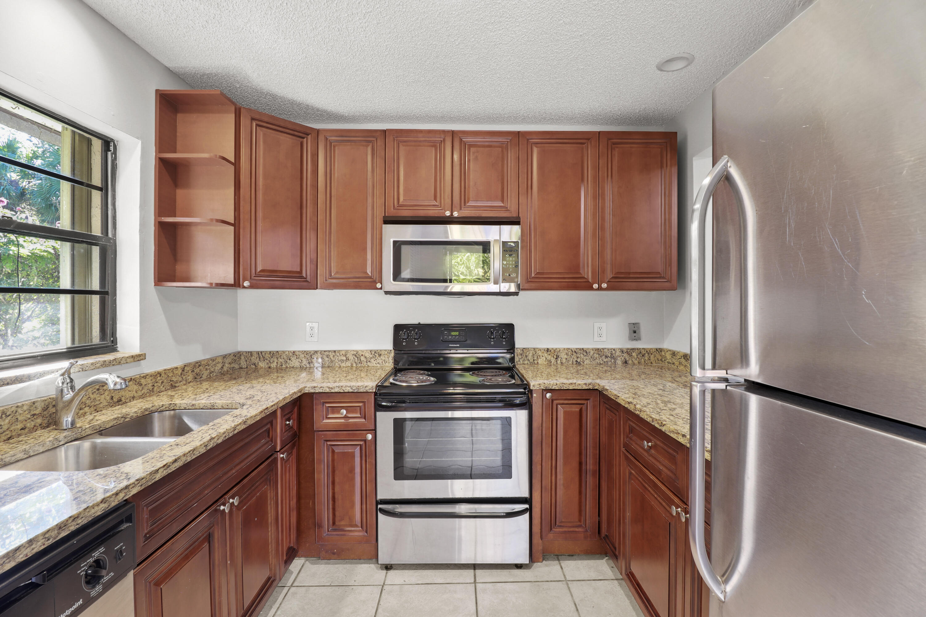 JUPITER LAKES TOWNHOMES CONDO I, II AND III CONDO - Residential