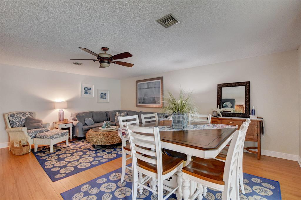 INDIAN TRAIL ESTATES UNIT 1 IS IN LAMANCHA - Residential