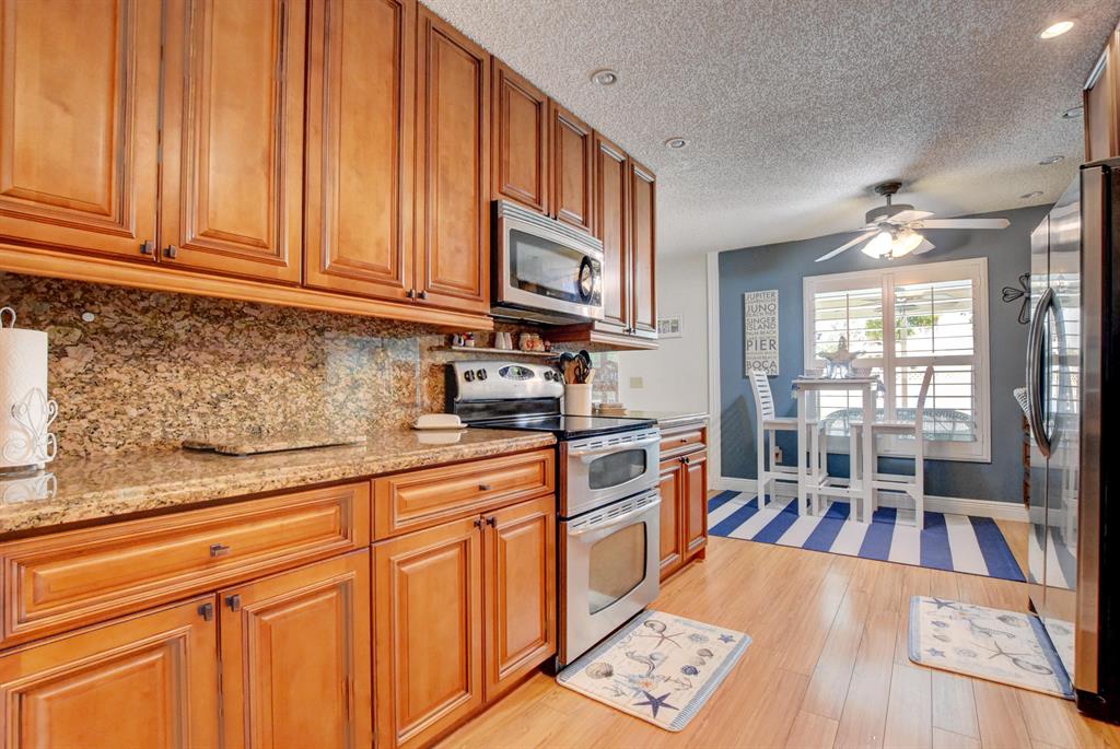 INDIAN TRAIL ESTATES UNIT 1 IS IN LAMANCHA - Residential