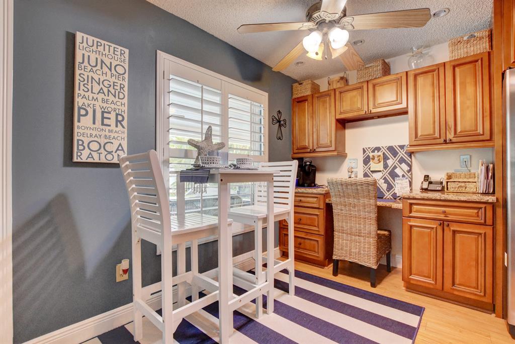 INDIAN TRAIL ESTATES UNIT 1 IS IN LAMANCHA - Residential