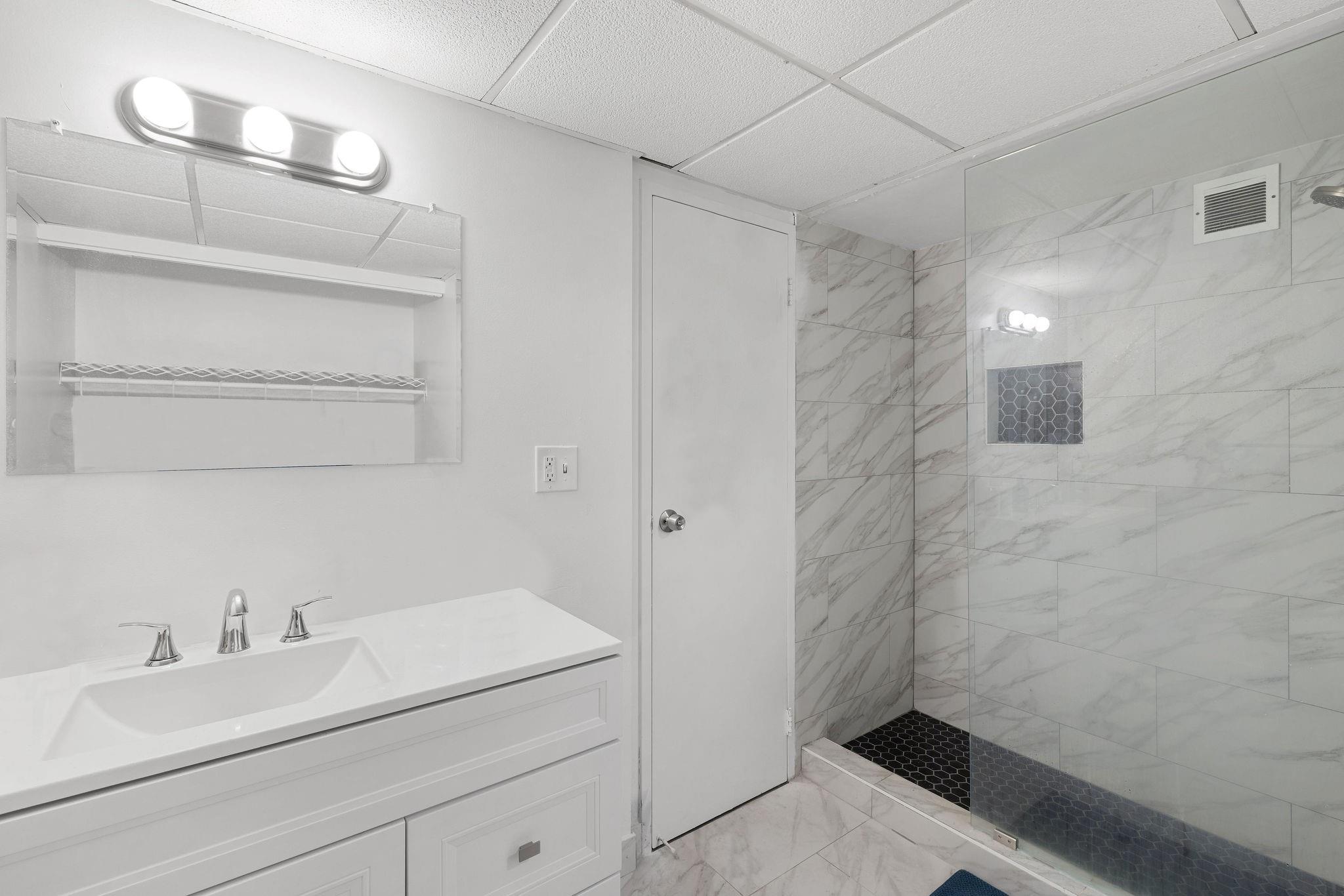 Norwich Apts Condo - Residential Lease