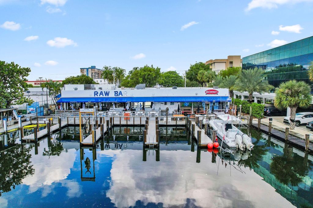 Photo of 1424 SE 15th Street #24, Fort Lauderdale, FL 33316 (MLS # F10531501)