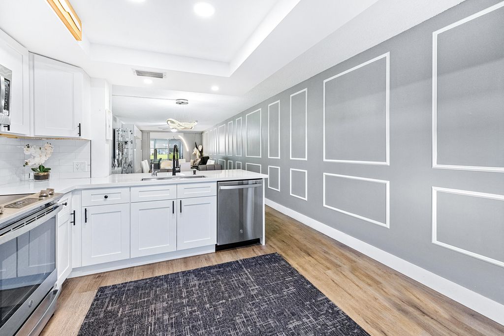 Photo of 1018 Guildford A, Boca Raton, FL 33434 (MLS # R11151147)