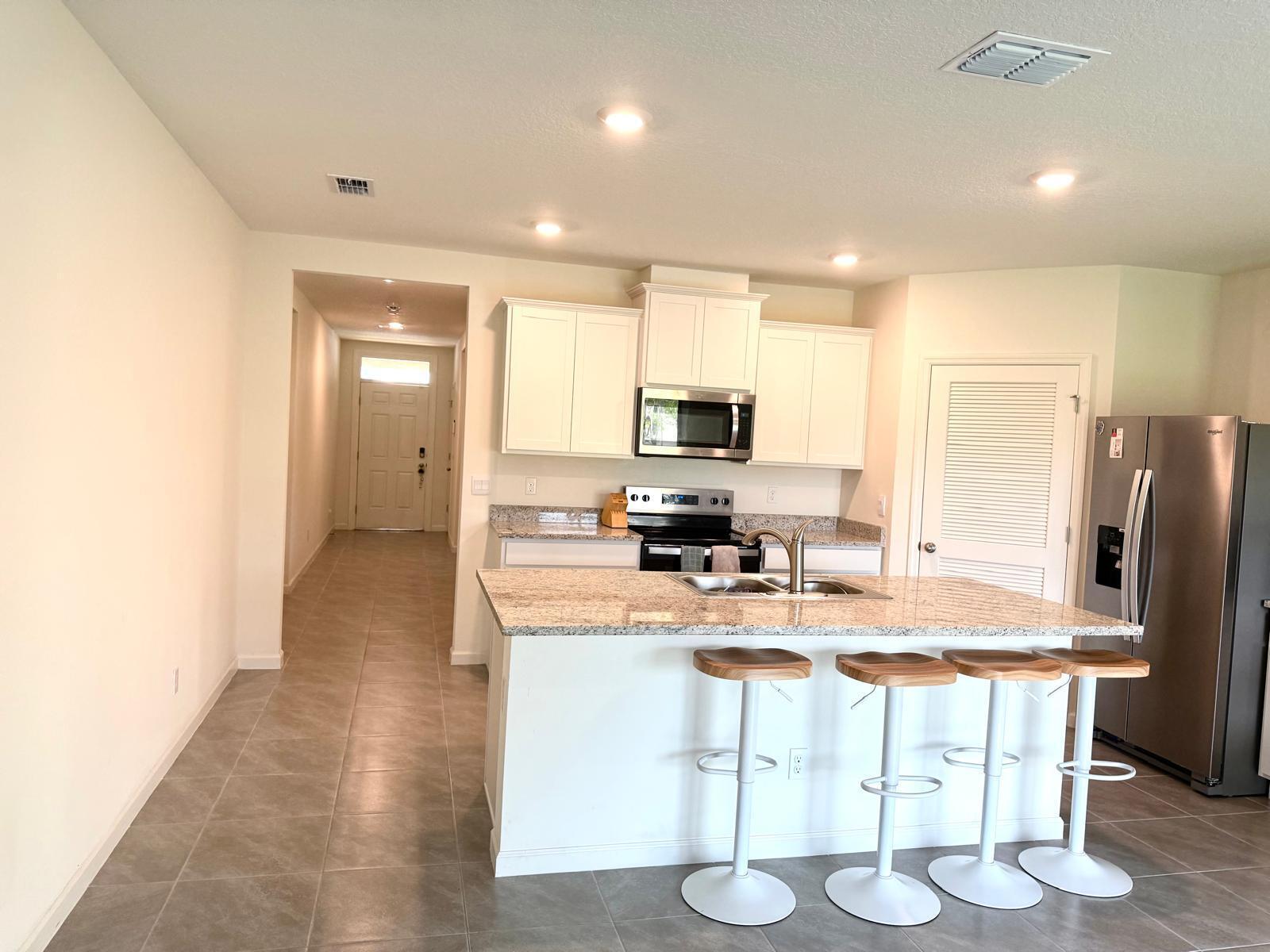 MORNINGSIDE PALM BREEZES CLUB 2B - Residential Lease