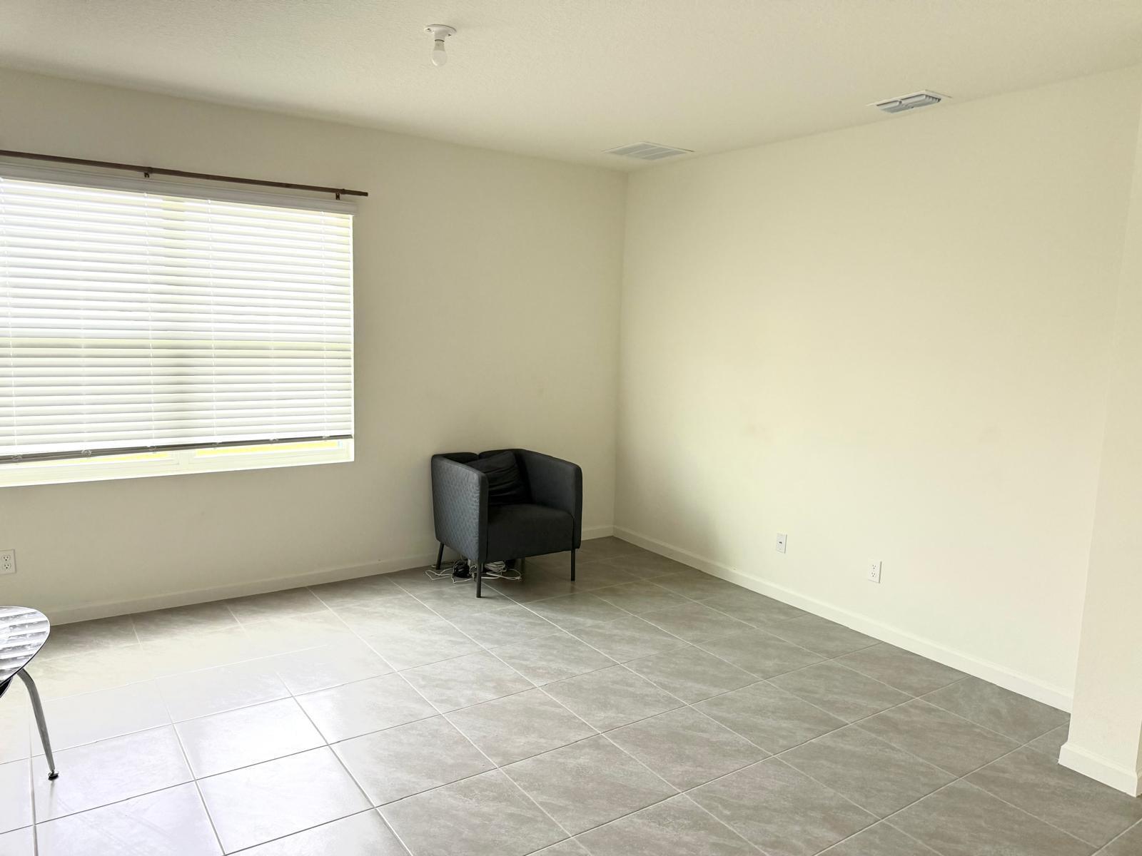 MORNINGSIDE PALM BREEZES CLUB 2B - Residential Lease