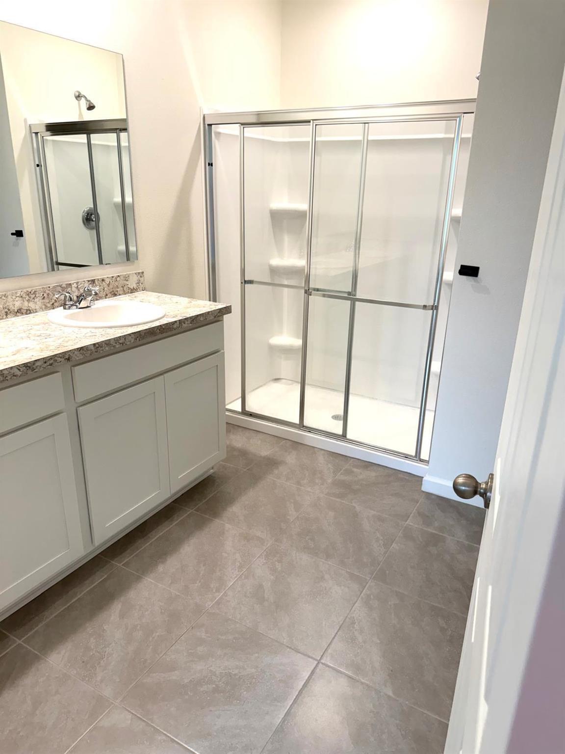 MORNINGSIDE PALM BREEZES CLUB 2B - Residential Lease