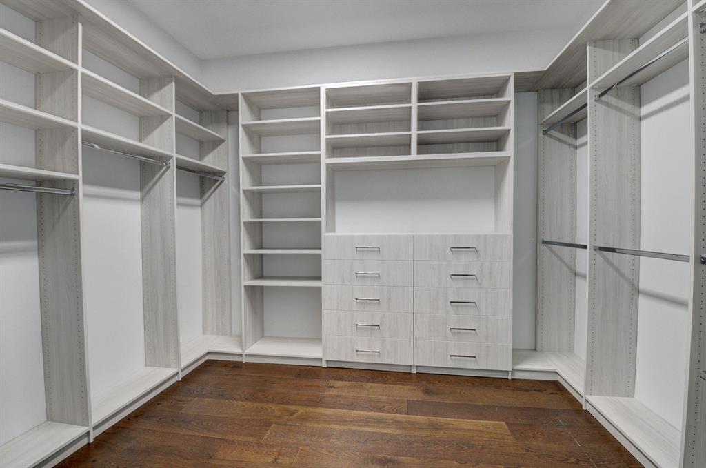 ST ANDREWS COUNTRY CLUB - Residential