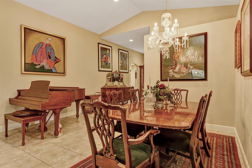 TUSCANY BAY - Residential