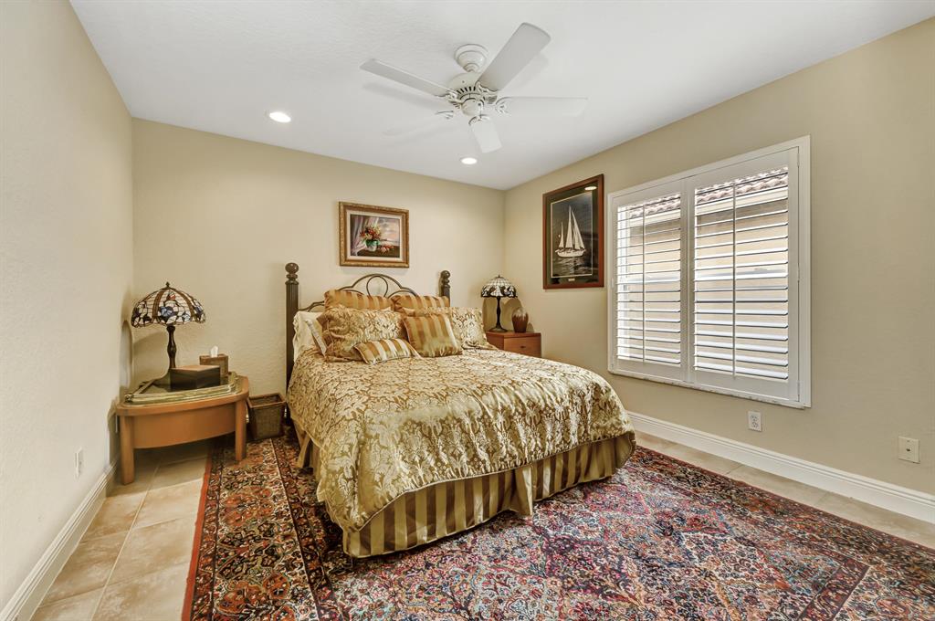 TUSCANY BAY - Residential