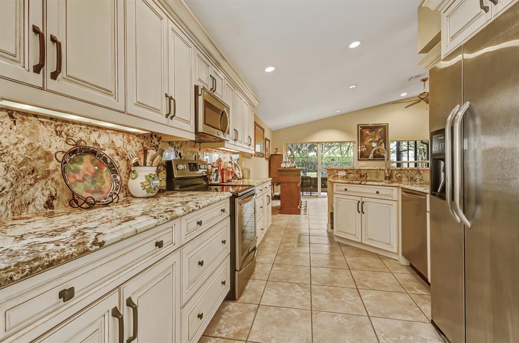 TUSCANY BAY - Residential