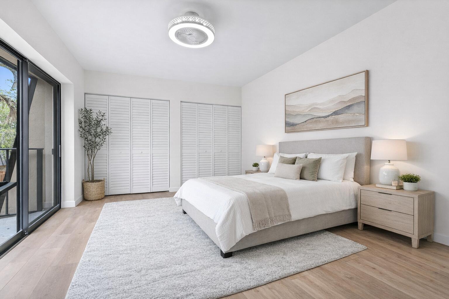 EMERALD LAKES - Residential