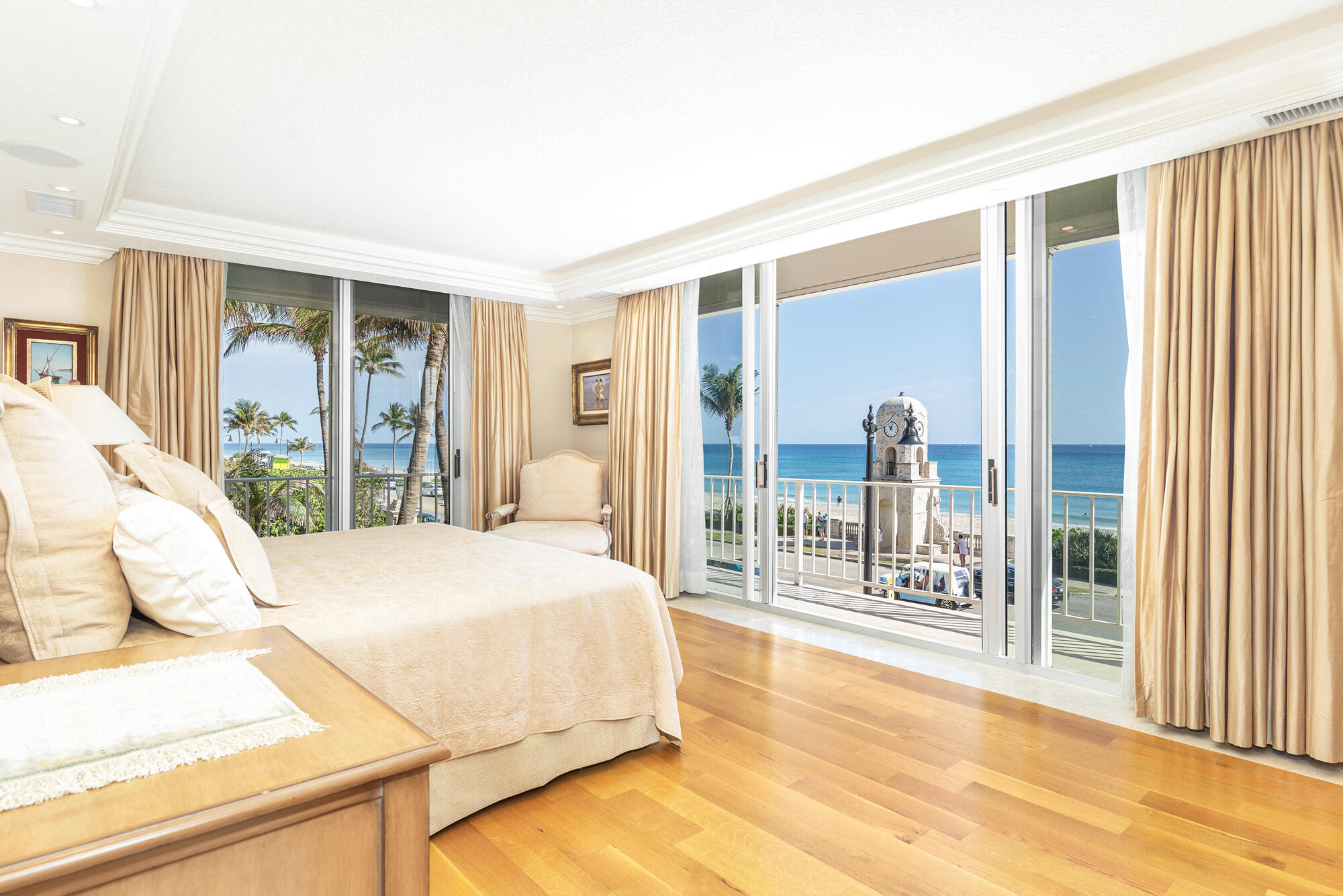 Winthrop House - Residential