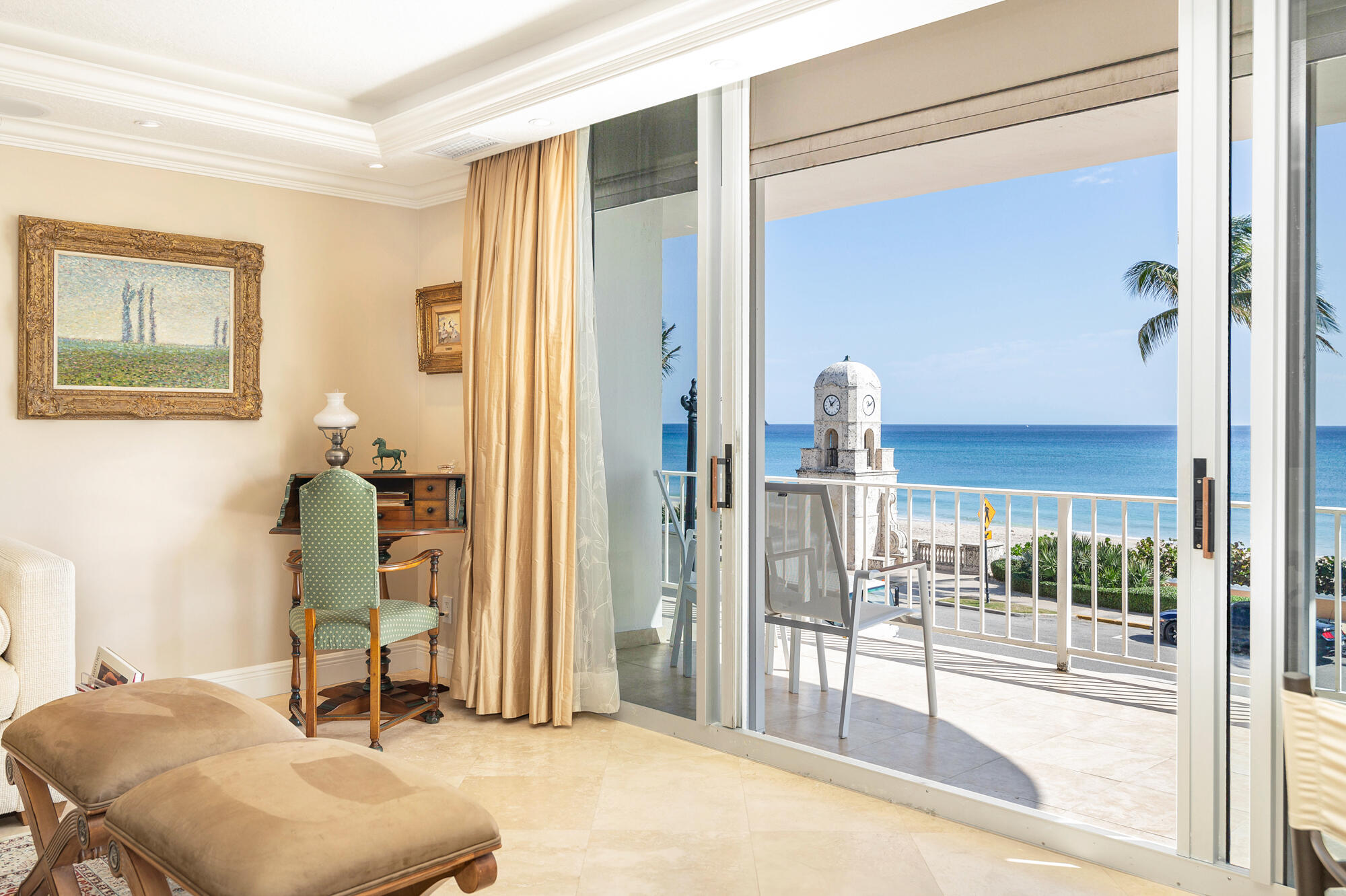 Winthrop House - Residential