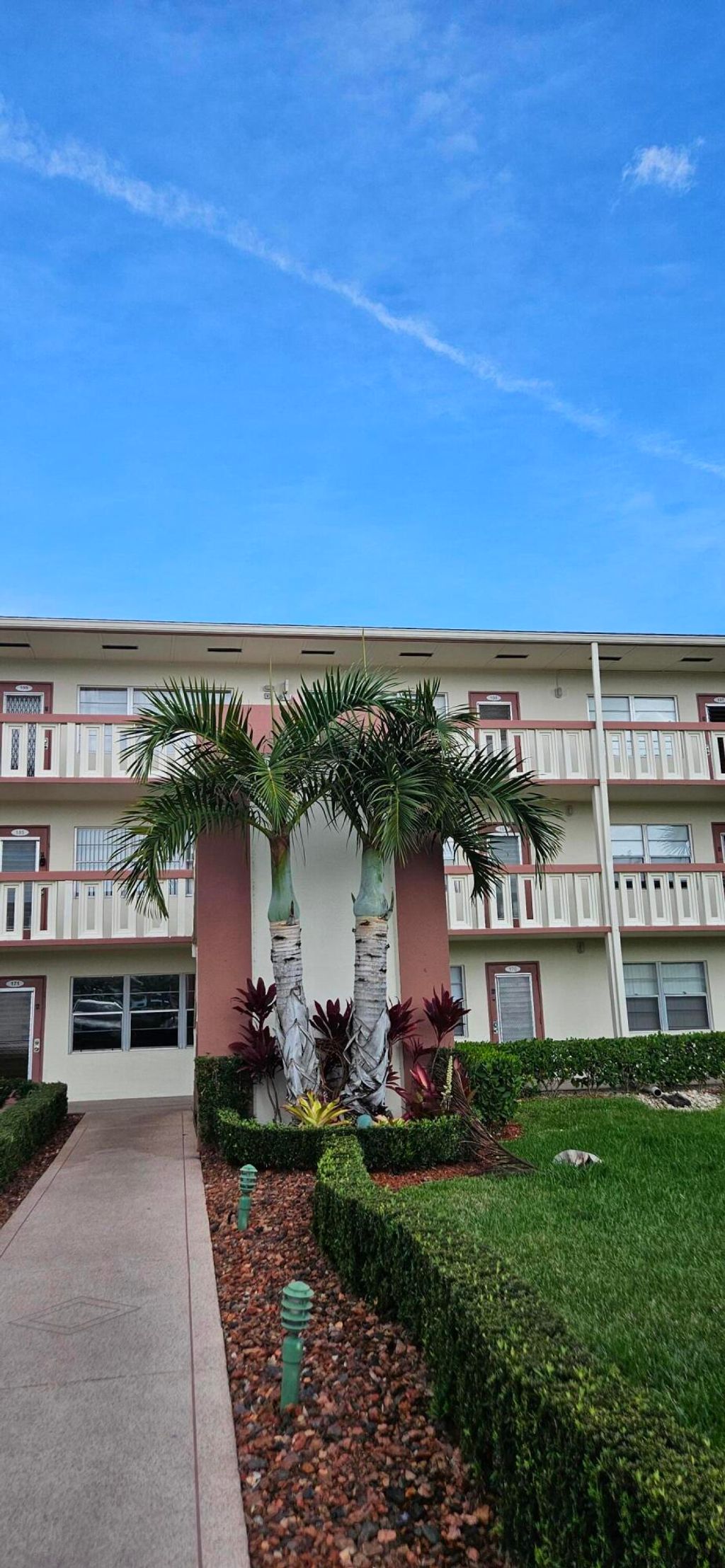 Photo of 198 E Preston Way #198, Boca Raton, FL 33434 (MLS # B26010209)