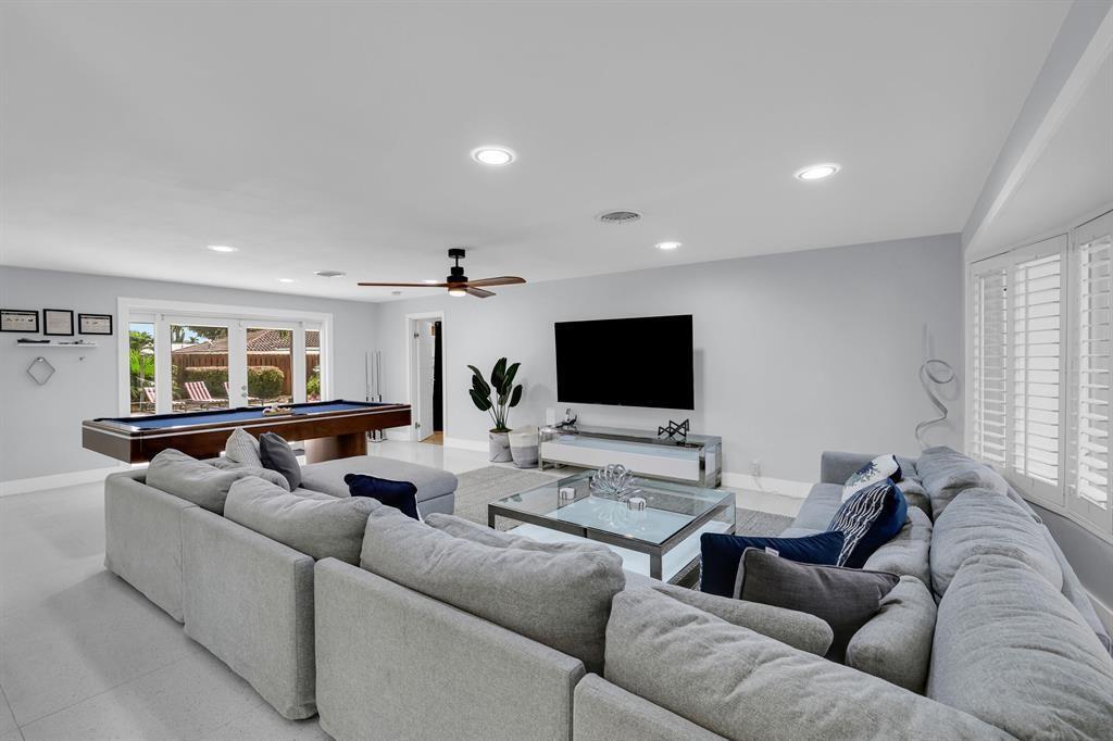 Coral Ridge Country Club - Residential Lease