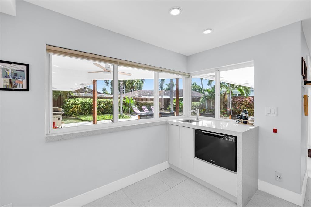 Coral Ridge Country Club - Residential Lease