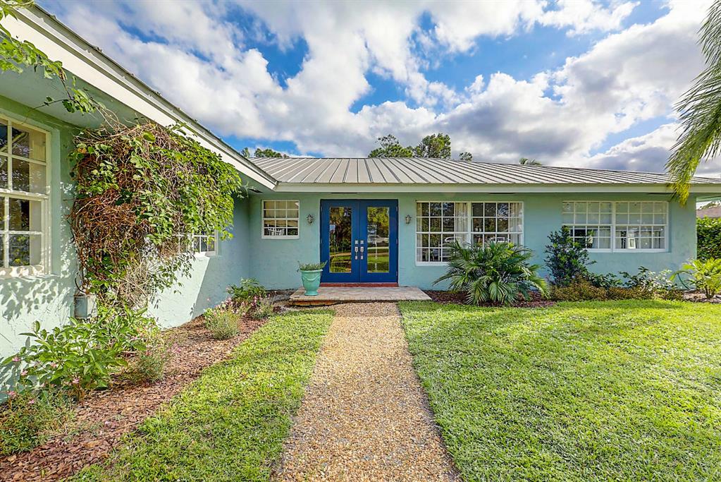 HOLIDAY COUNTRY CLUB ESTA - Residential