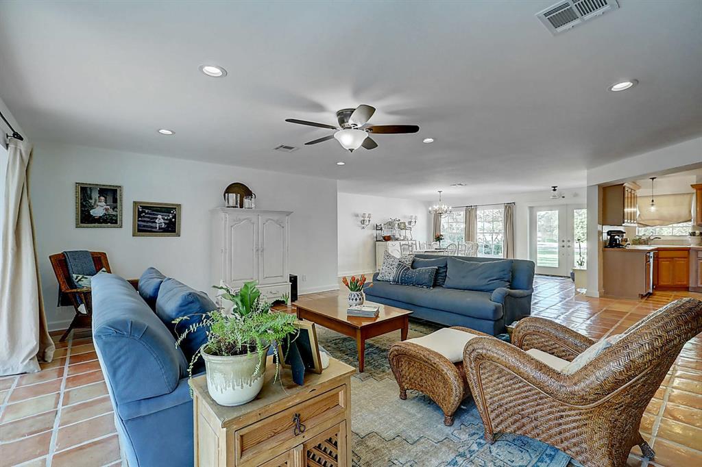 HOLIDAY COUNTRY CLUB ESTA - Residential