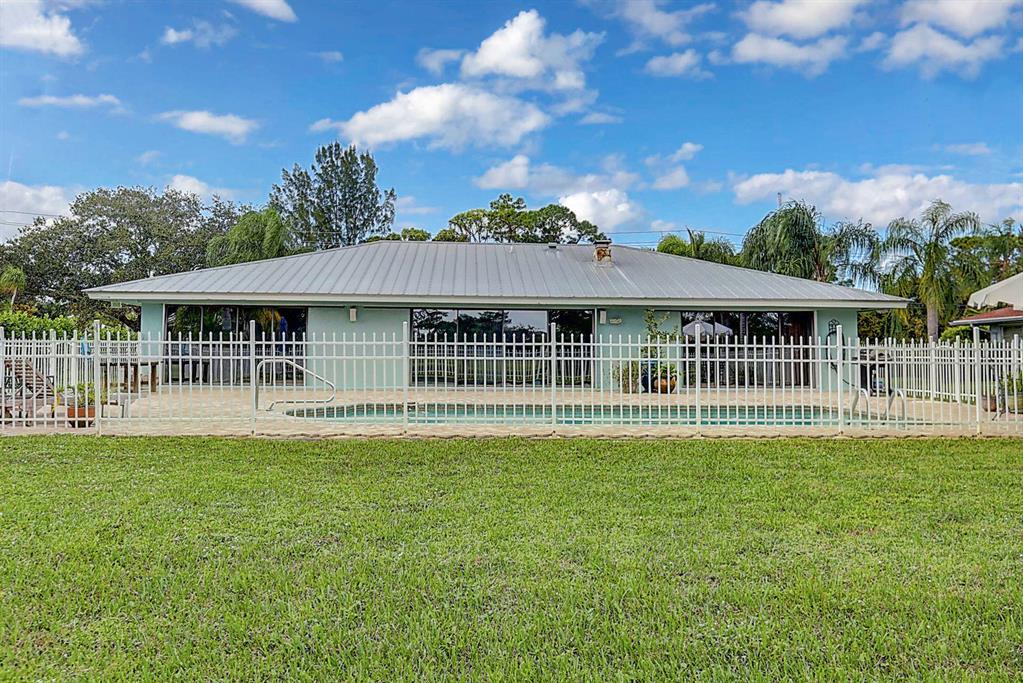 HOLIDAY COUNTRY CLUB ESTA - Residential