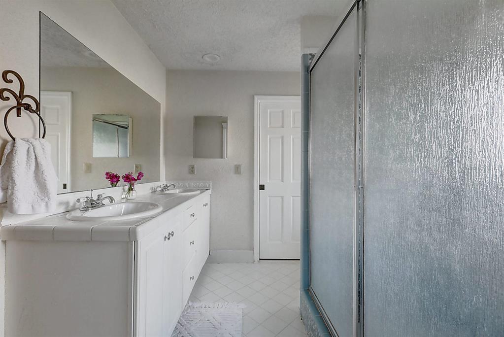 HOLIDAY COUNTRY CLUB ESTA - Residential