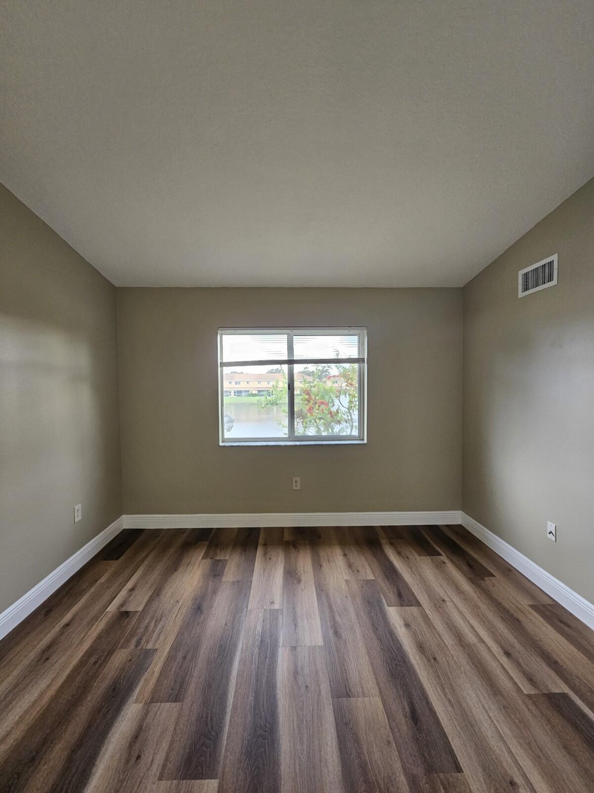 COVE AT BRIAR BAY CONDO - Residential