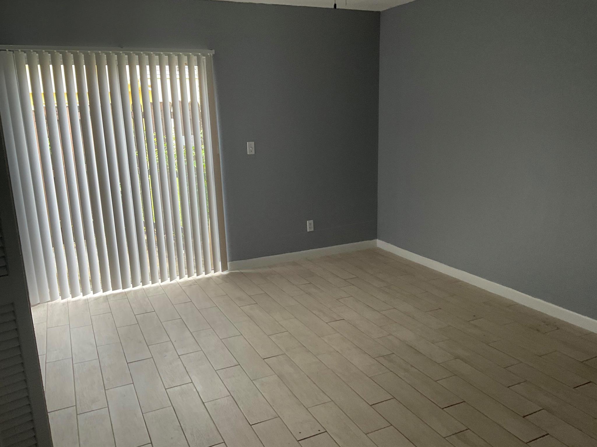 CLOISTER POINTE CONDO - Residential Lease