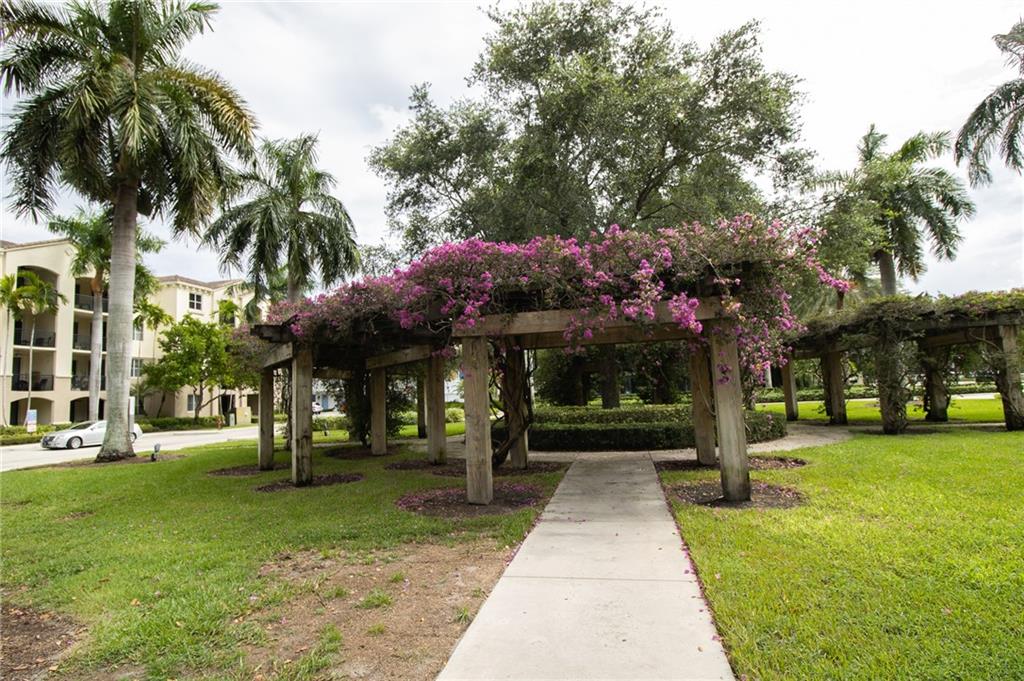 San Raphael - Residential