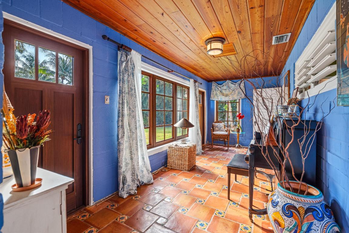 DELRAY TOWN OF - Residential