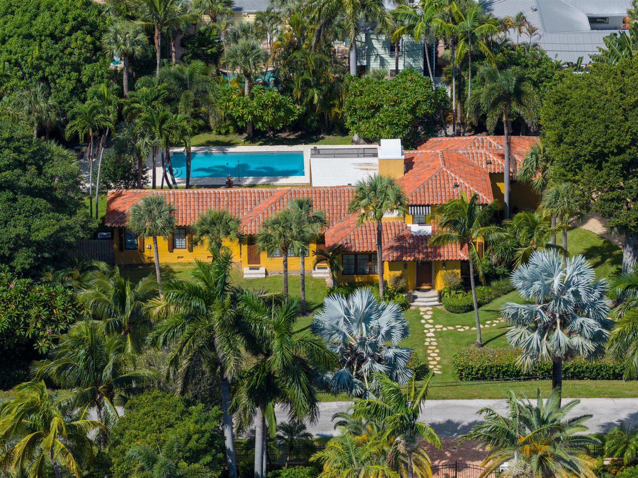 334 Palm Trail