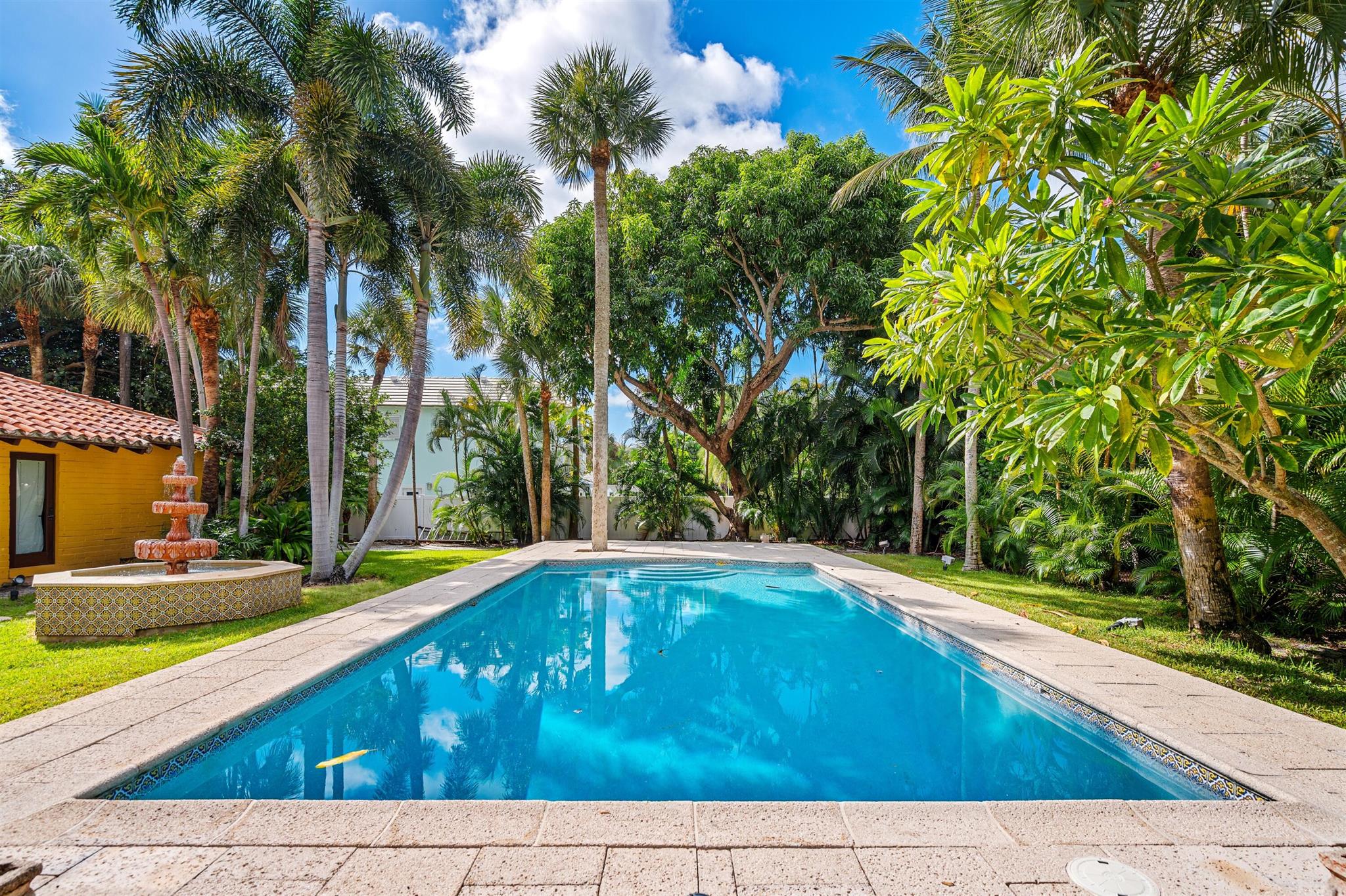 DELRAY TOWN OF - Residential