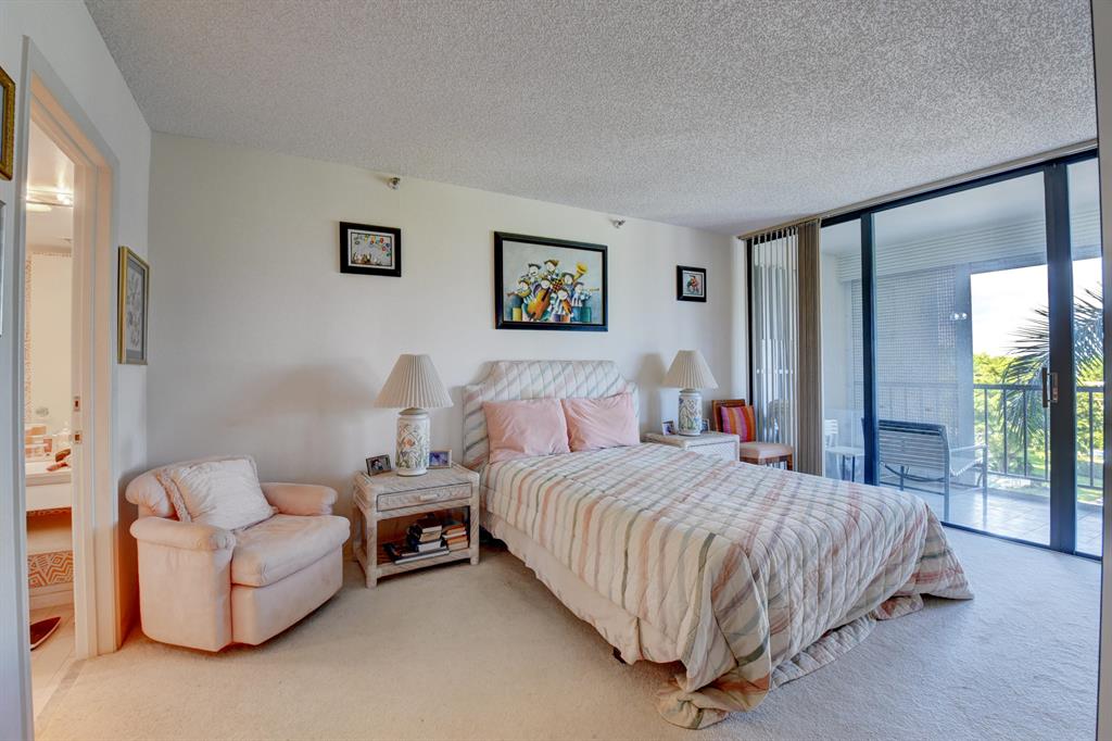 WILLOW WOOD - Residential