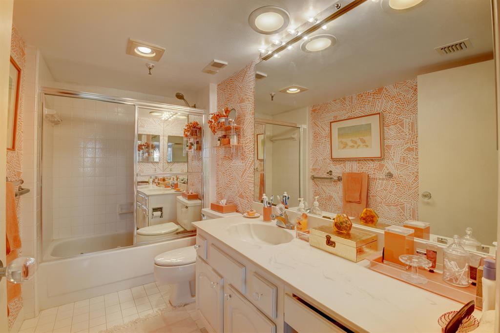 WILLOW WOOD - Residential