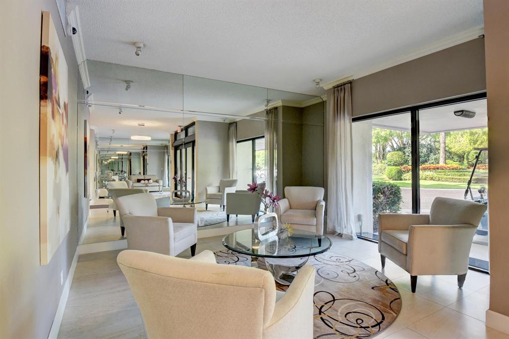 WILLOW WOOD - Residential