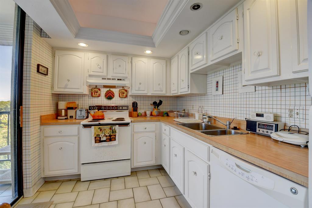 WILLOW WOOD - Residential