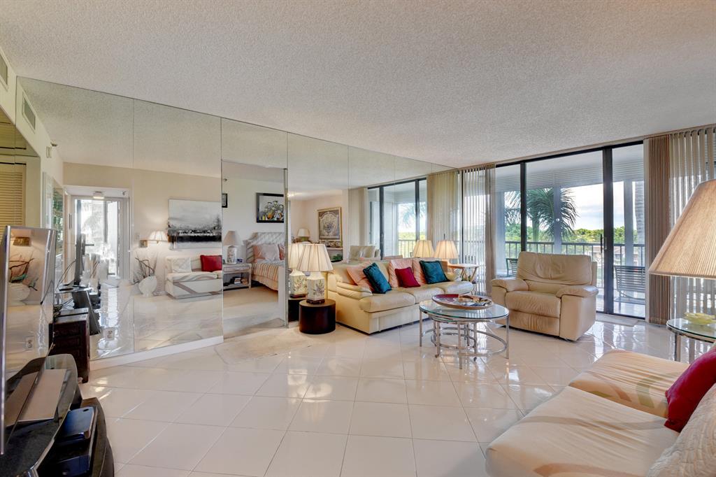 WILLOW WOOD - Residential