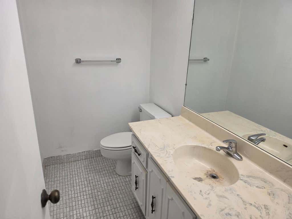 Photo of 661 N UNIVERSITY Drive #1-104, Pembroke Pines, FL 33024 (MLS # B26058112)