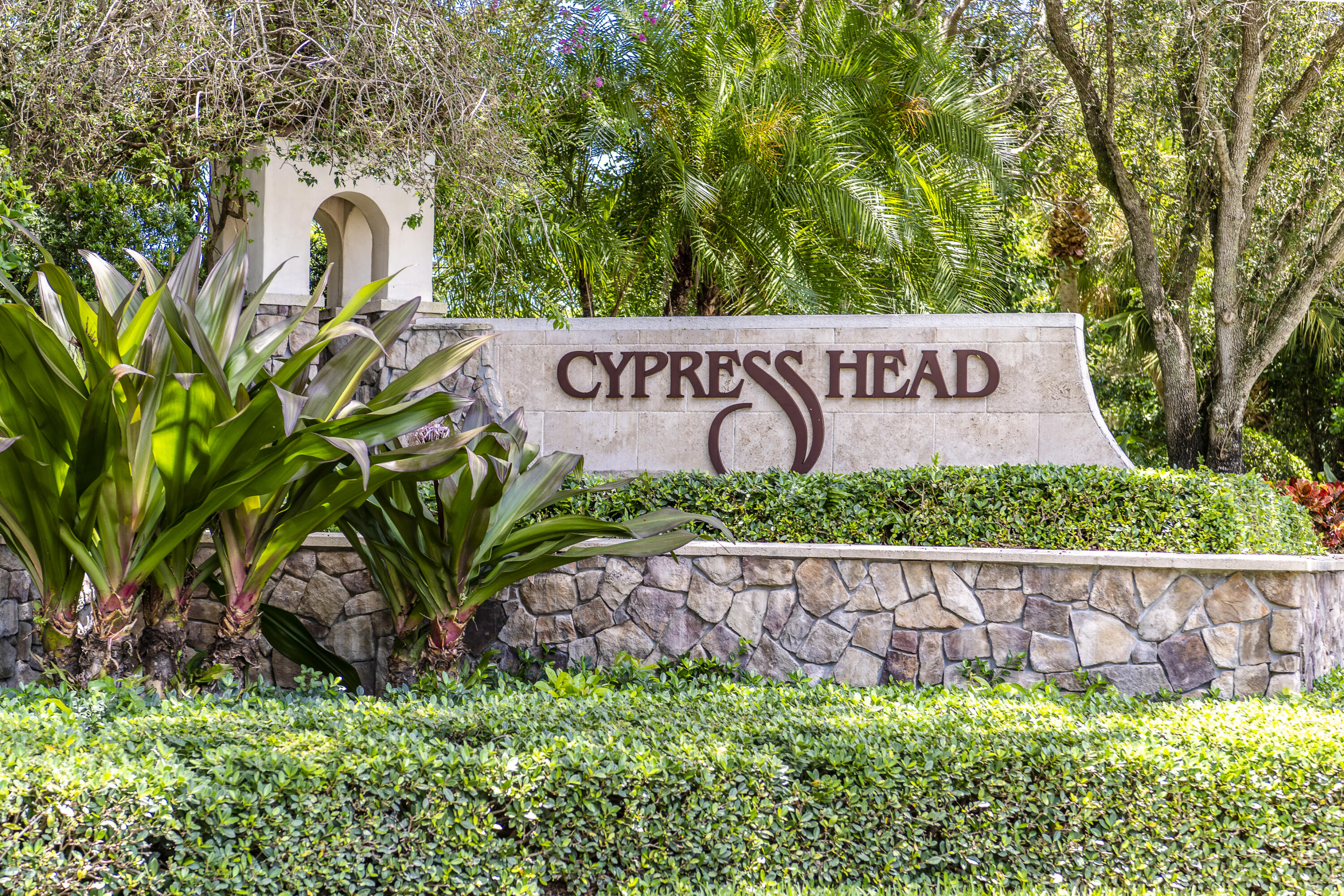 CYPRESS HEAD - Residential