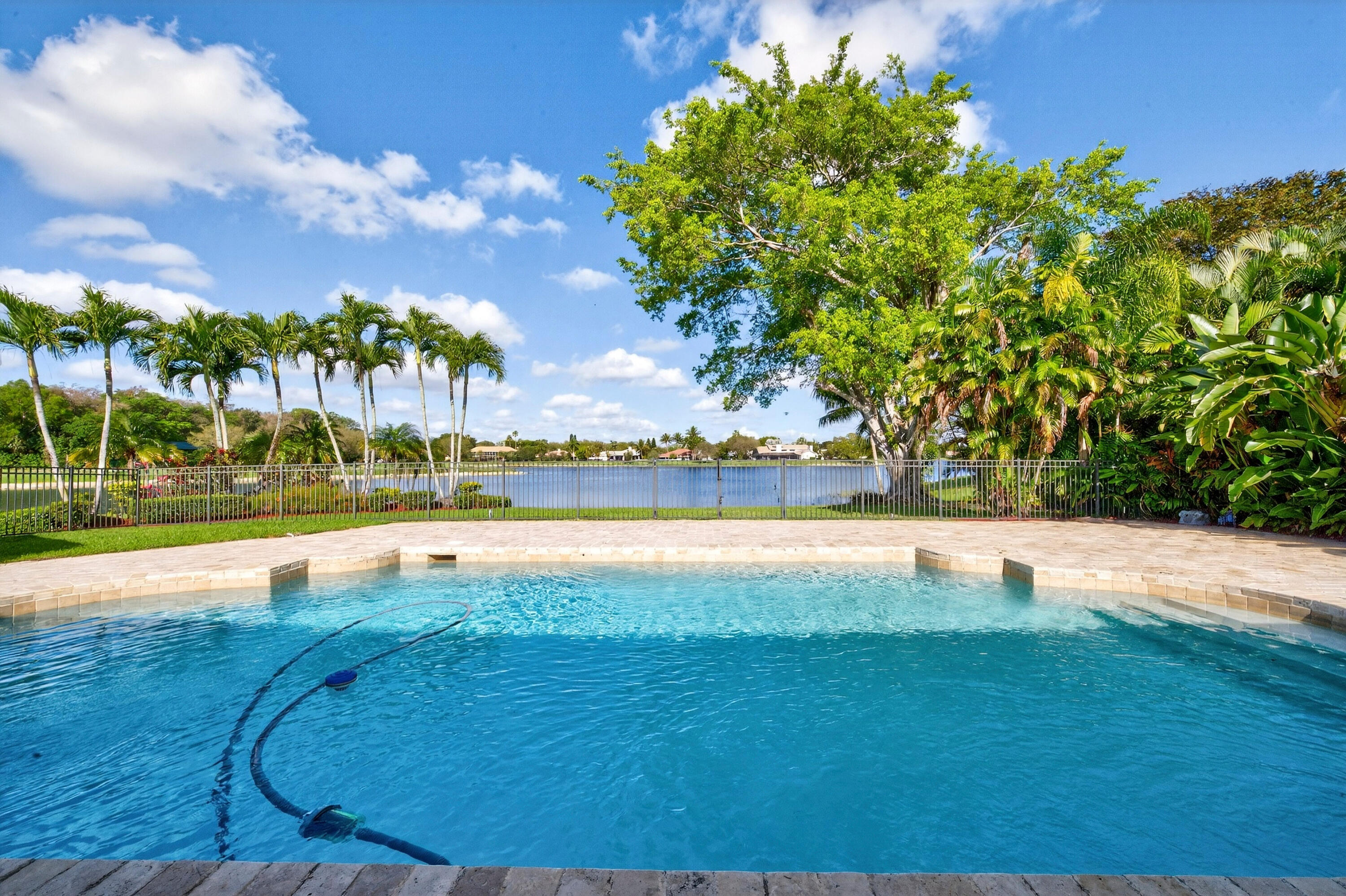 CYPRESS HEAD - Residential