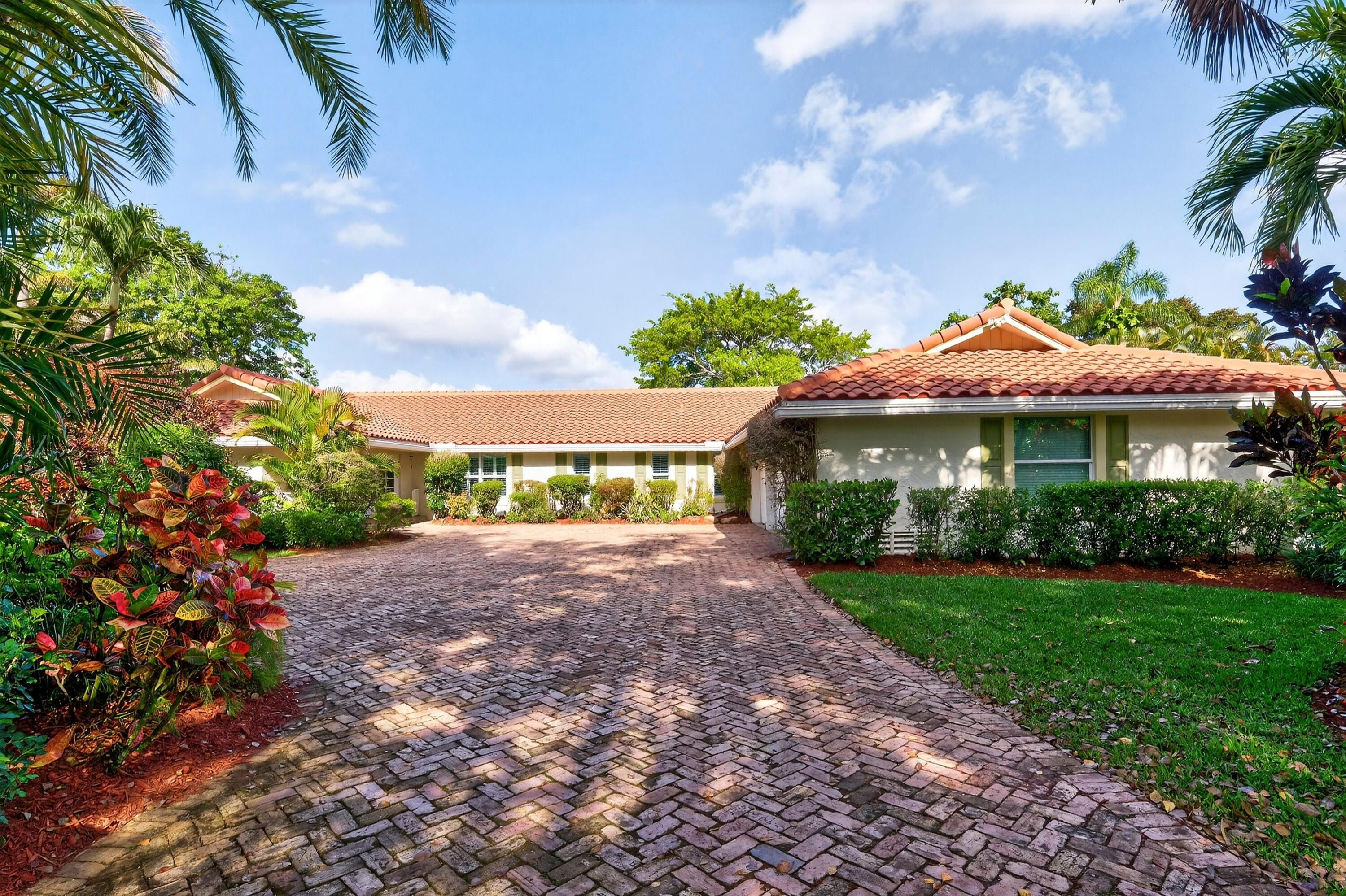 CYPRESS HEAD - Residential