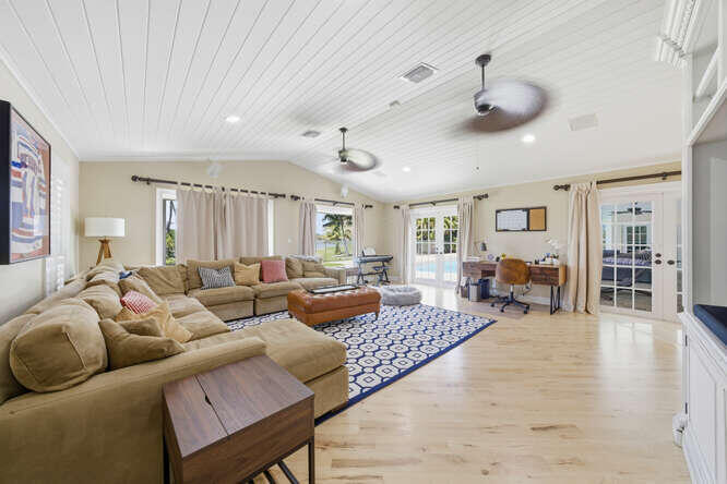 CYPRESS HEAD - Residential