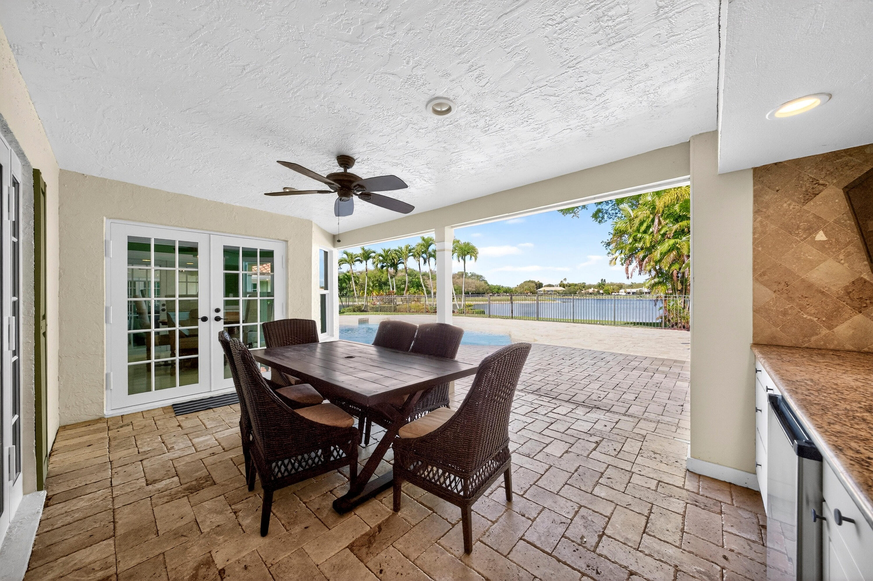 CYPRESS HEAD - Residential