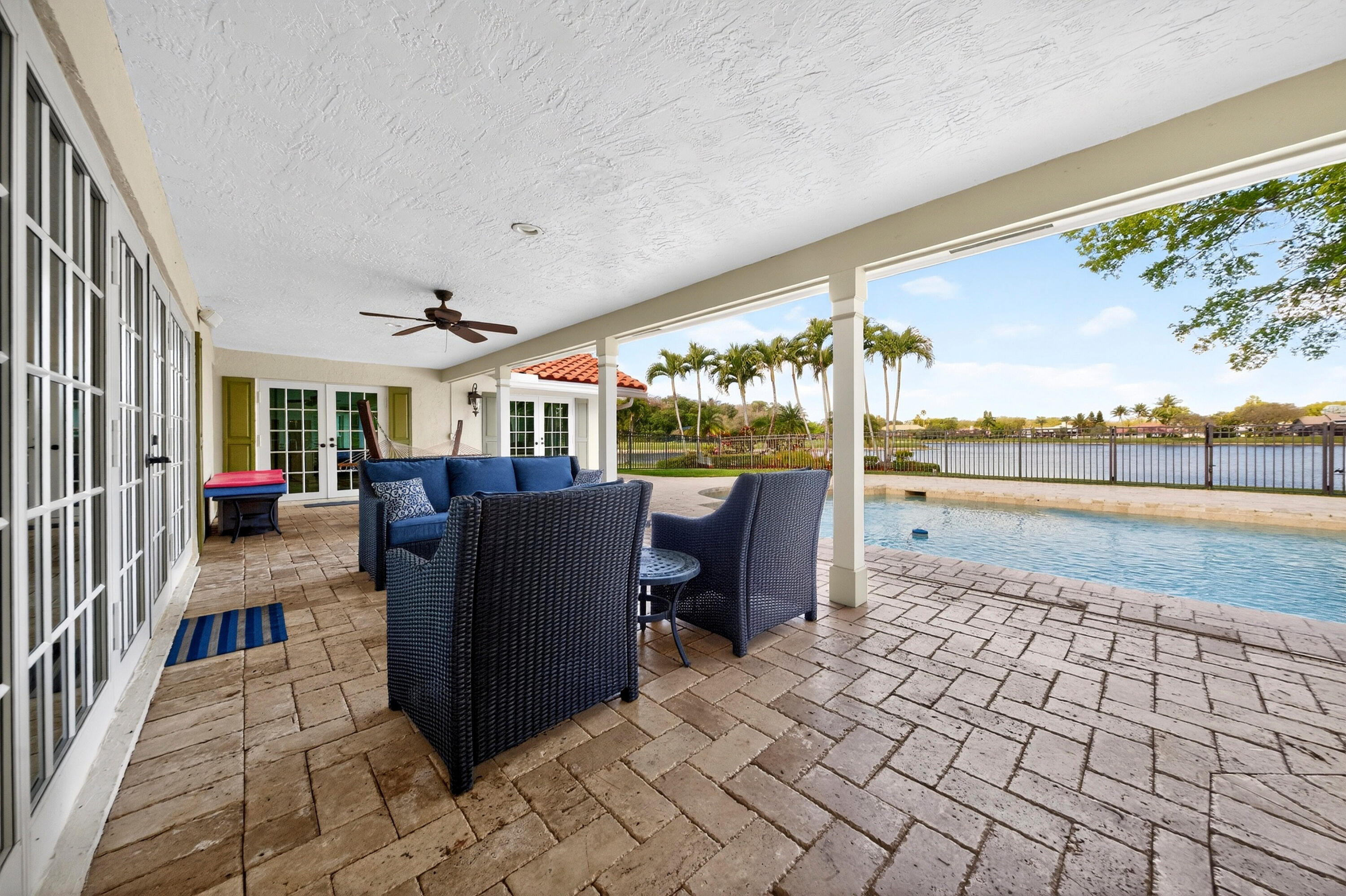 CYPRESS HEAD - Residential