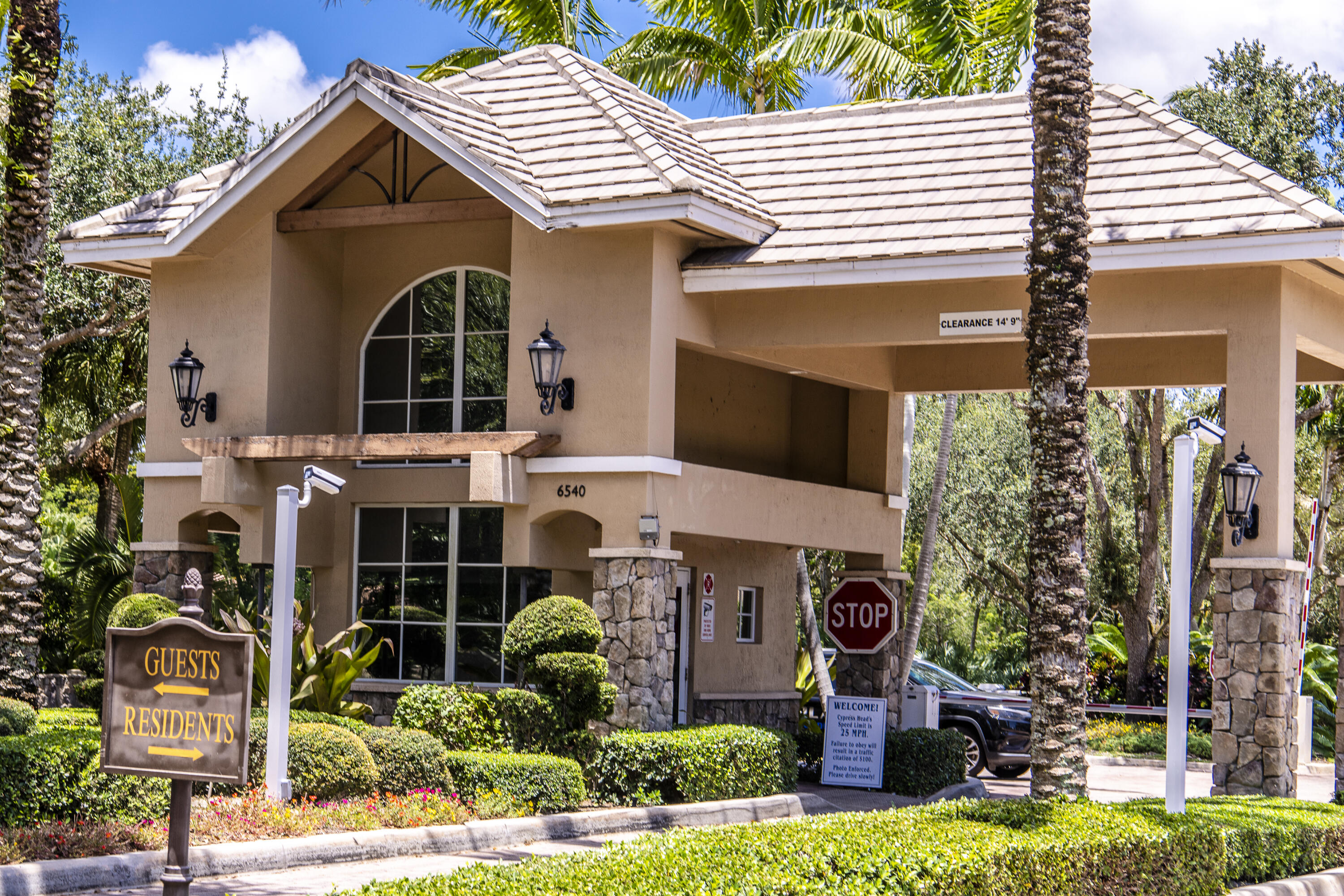 CYPRESS HEAD - Residential