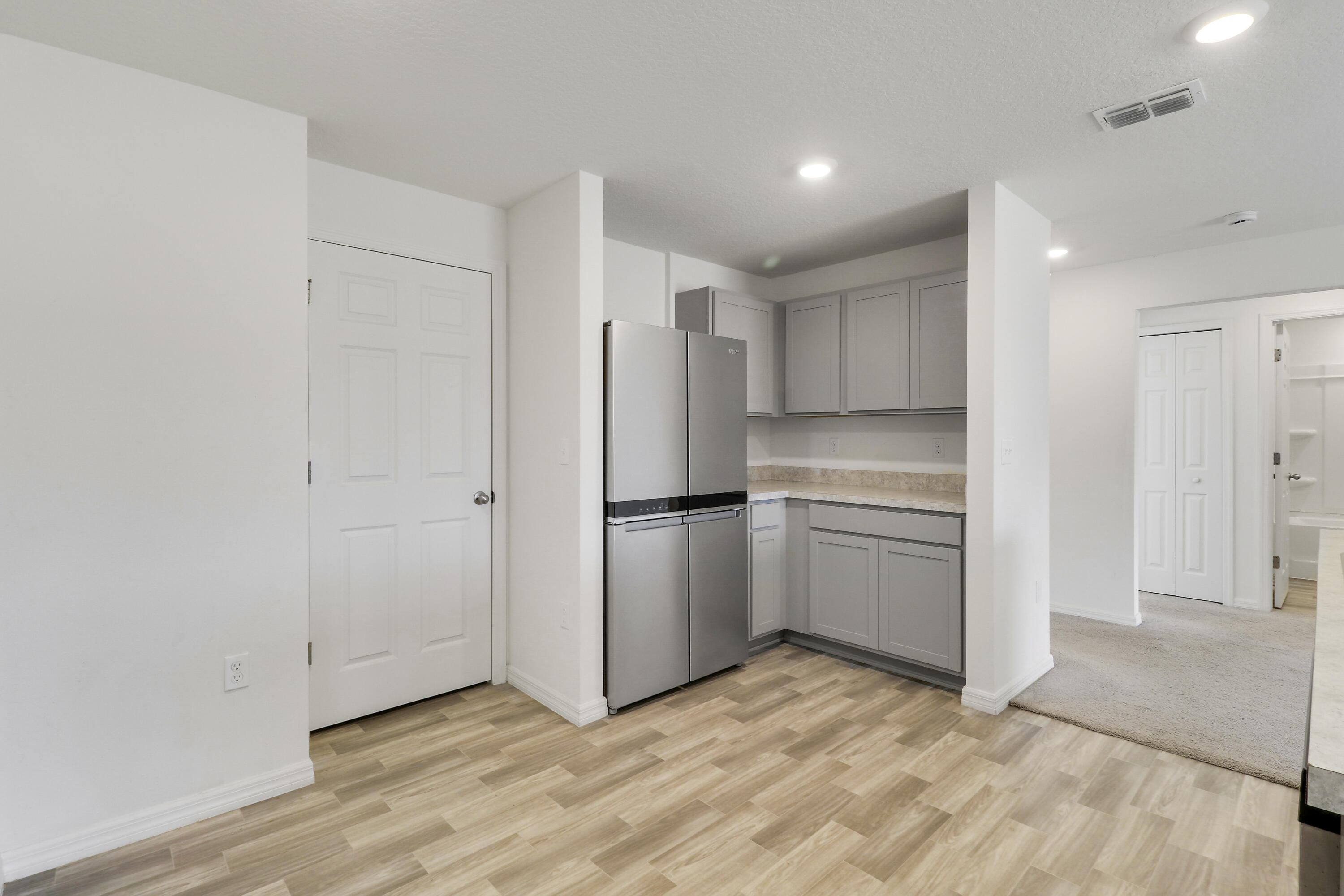 411 SW Doreen Street