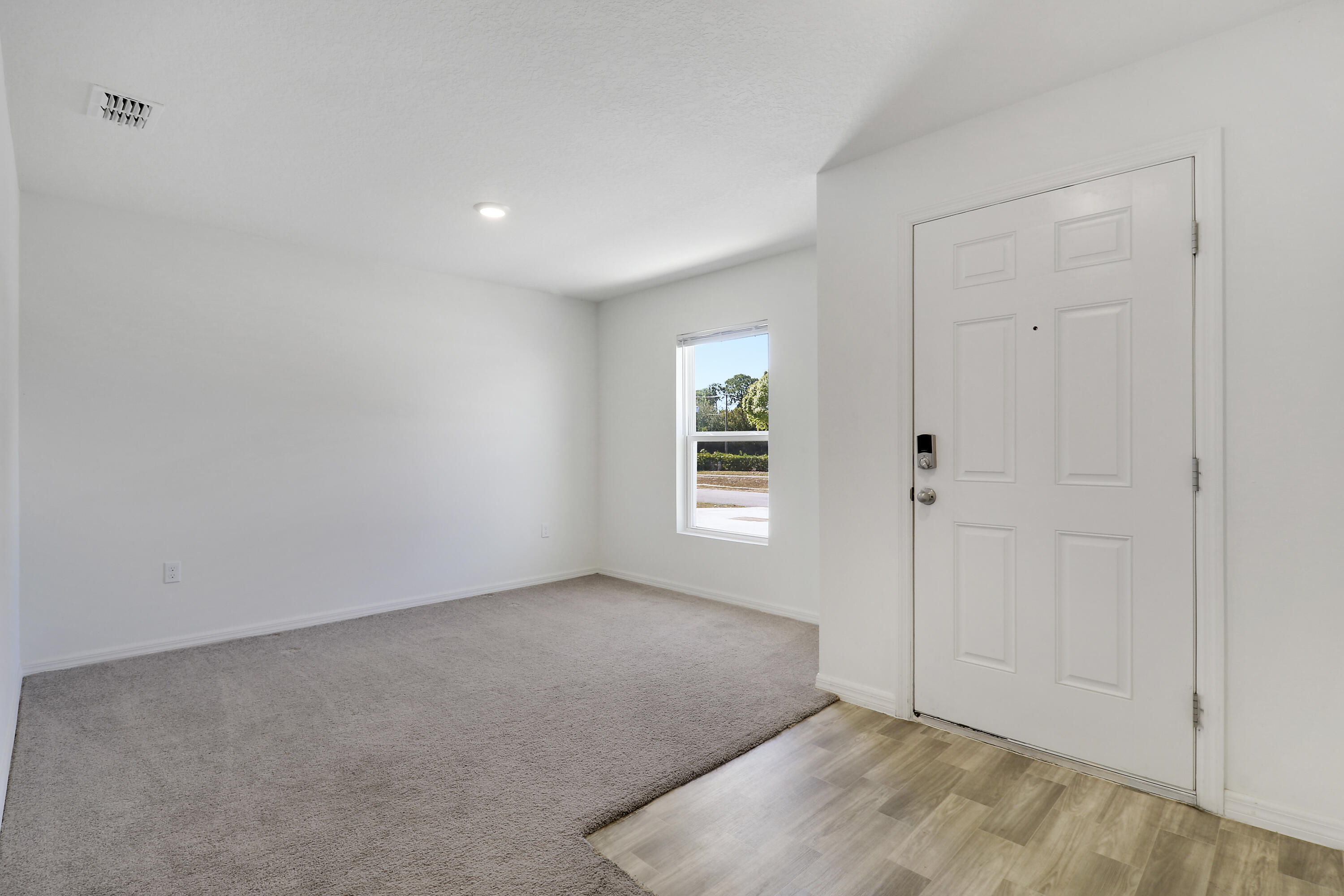 411 SW Doreen Street