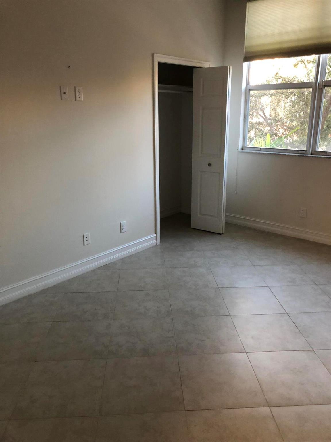 PROMENADE AT TRADITION NO - Residential Lease