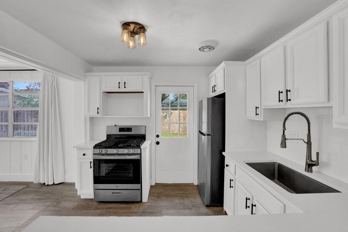 CRESTHAVEN - Residential