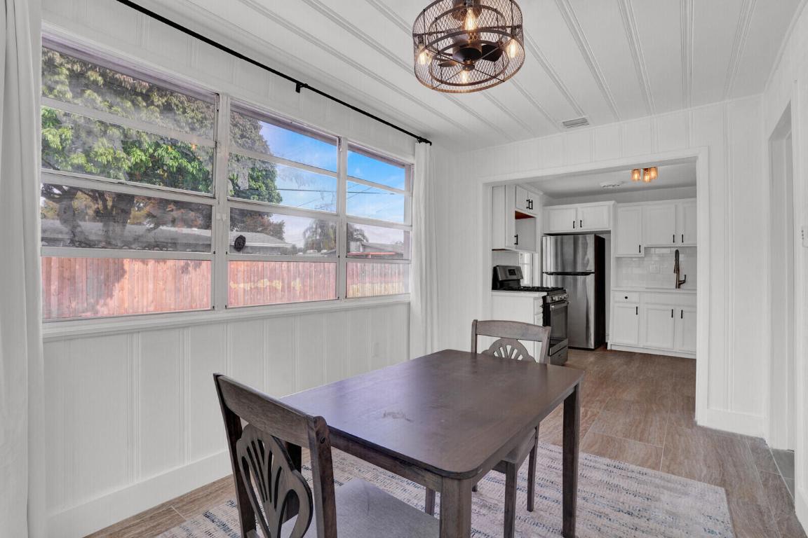 CRESTHAVEN - Residential