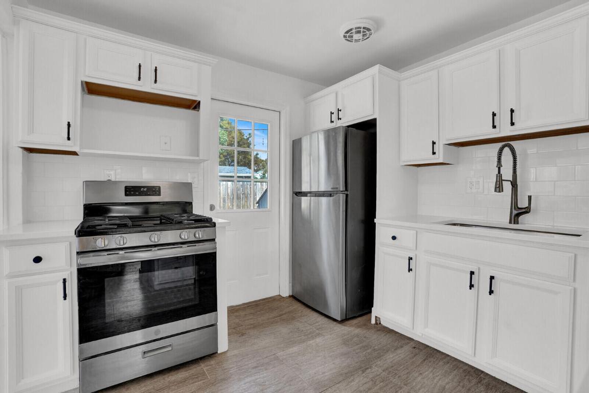 CRESTHAVEN - Residential